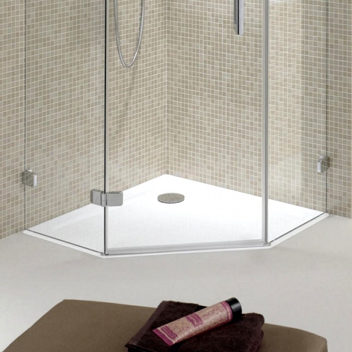 picture of a square shower tray
