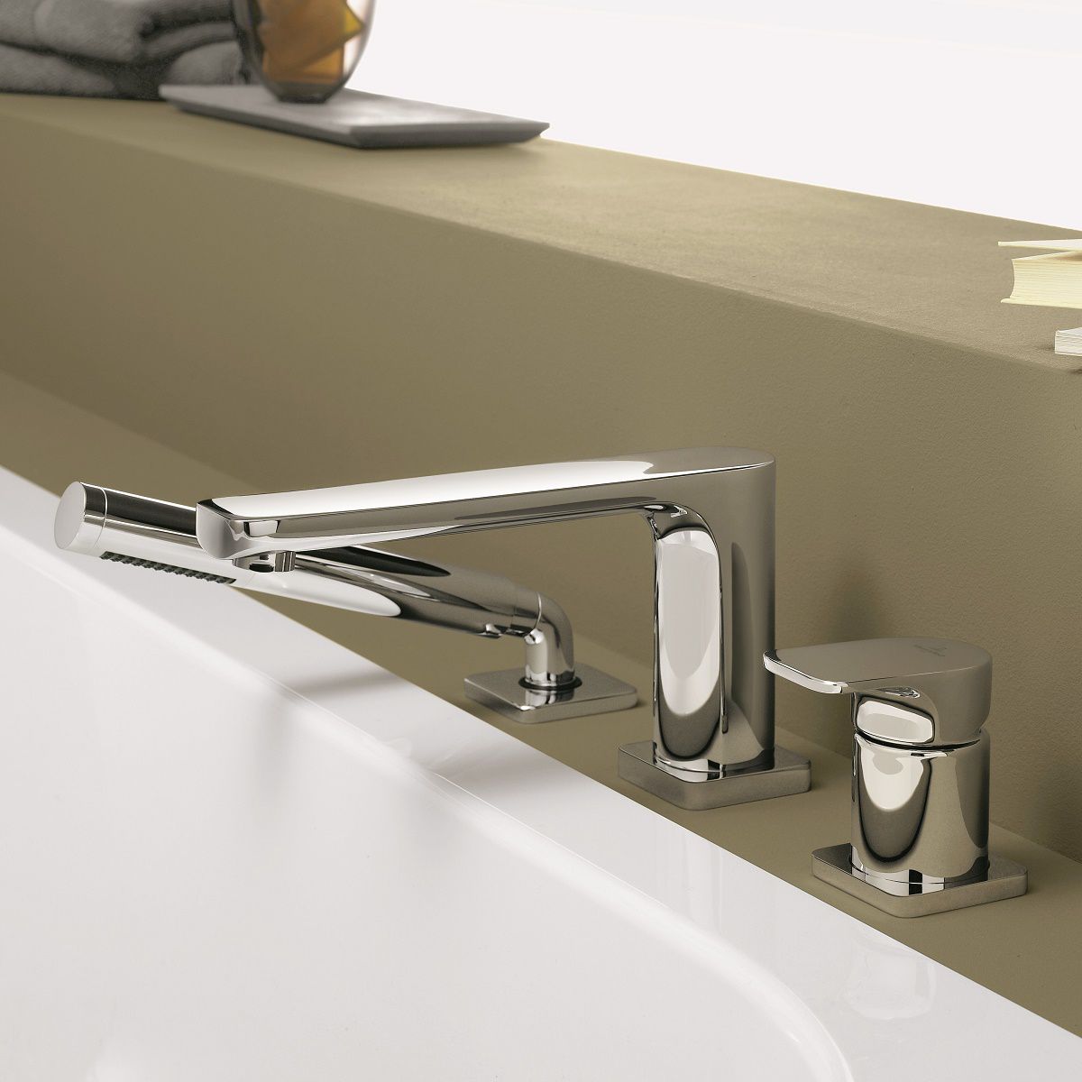 Villeroy and Boch Cult Bath Mixer Tap with Concealed Shower