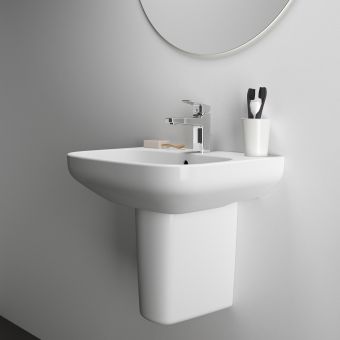 Ideal Standard i.life A 50cm Washbasin with a Taphole in White