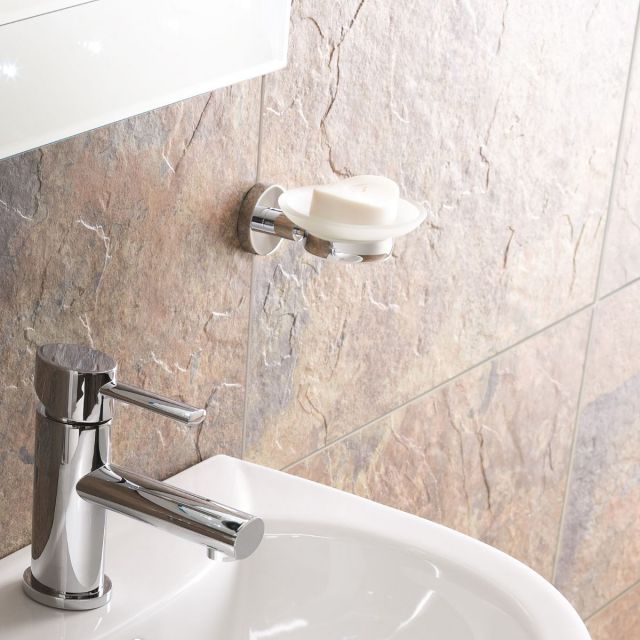 UK Bathrooms Essentials Lassa Soap Dish in Chrome